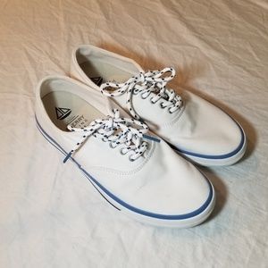 Sperry Top Siders Women's Size 9 Sailing Club